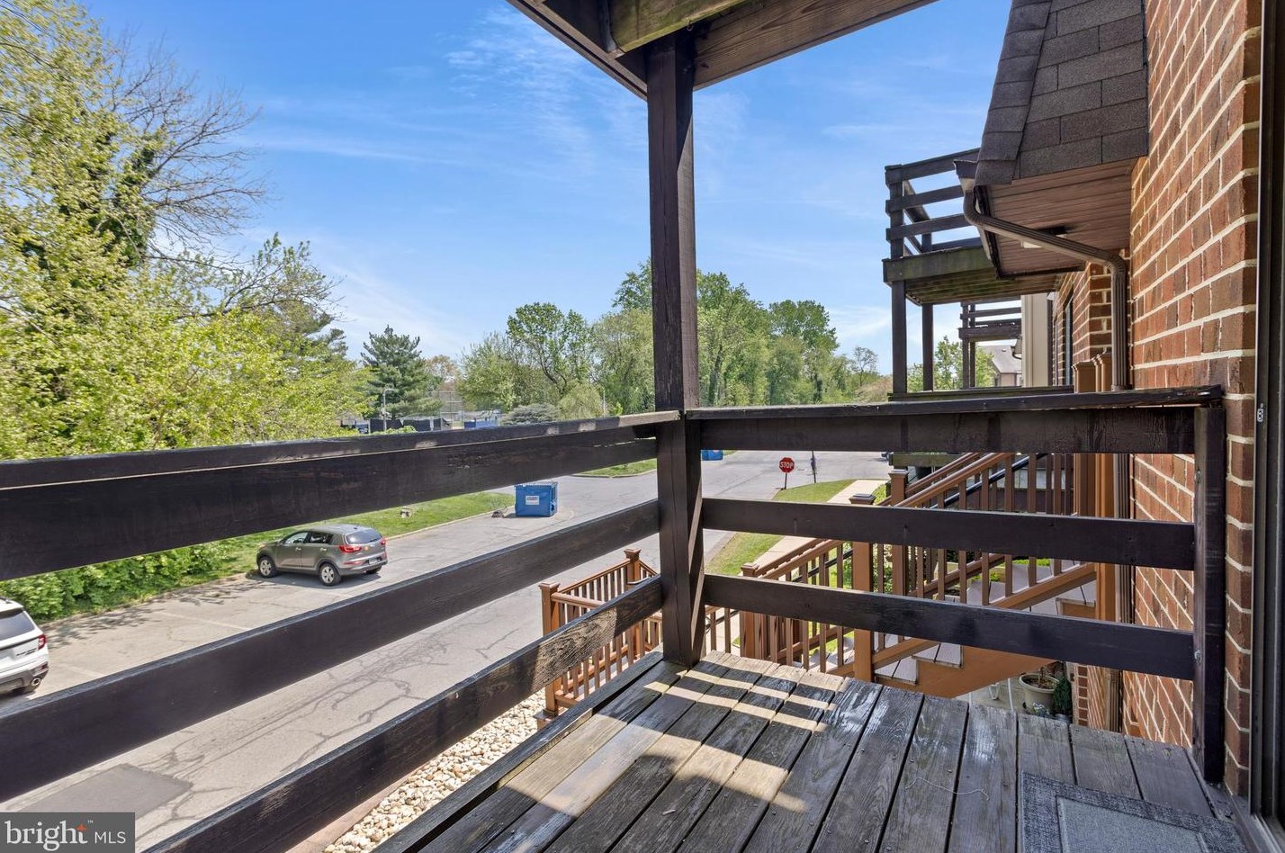 5200 Hilltop Dr, Chester PA  19015-1299 exterior