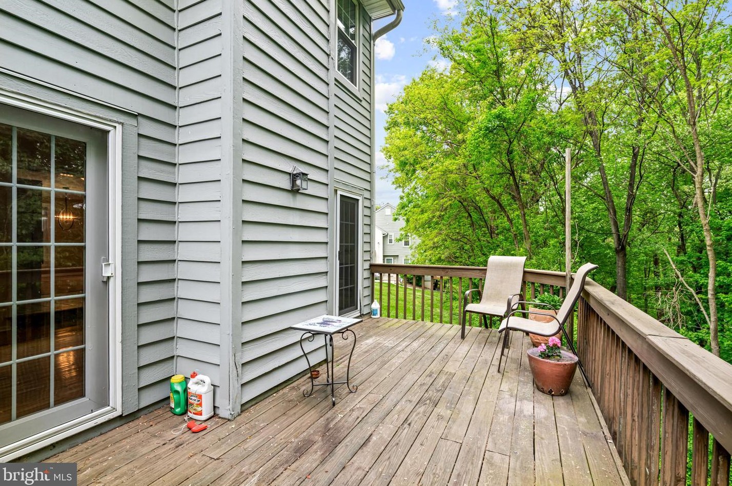 102 Knollwood Ct, Chester PA  19014-1257 exterior