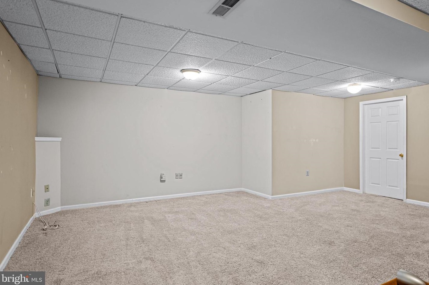 102 Knollwood Ct, Chester PA  19014-1257 exterior