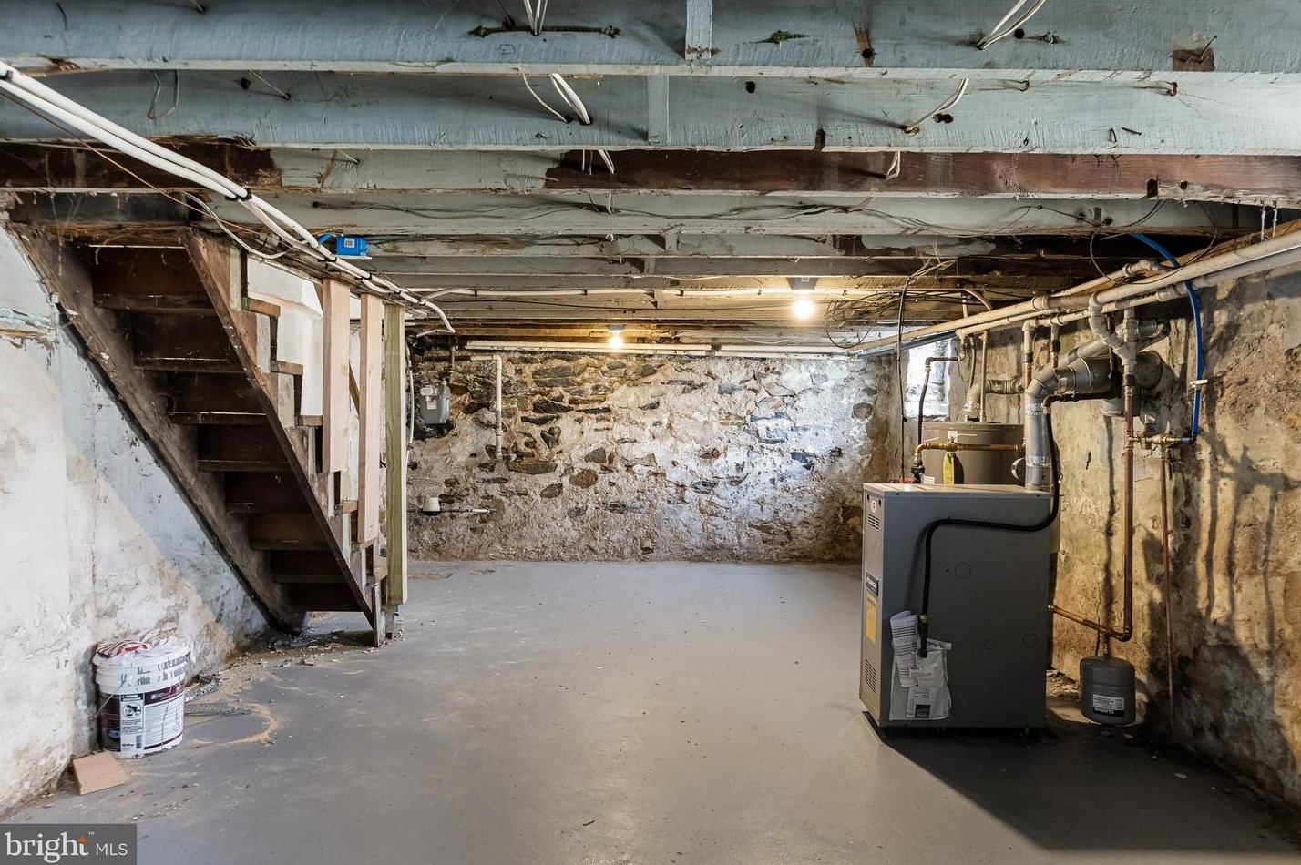 2425 Madison St, Chester PA 19013-4617 exterior