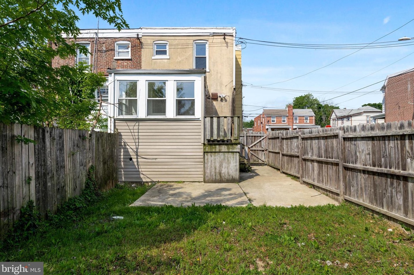 2425 Madison St, Chester PA 19013-4617 exterior