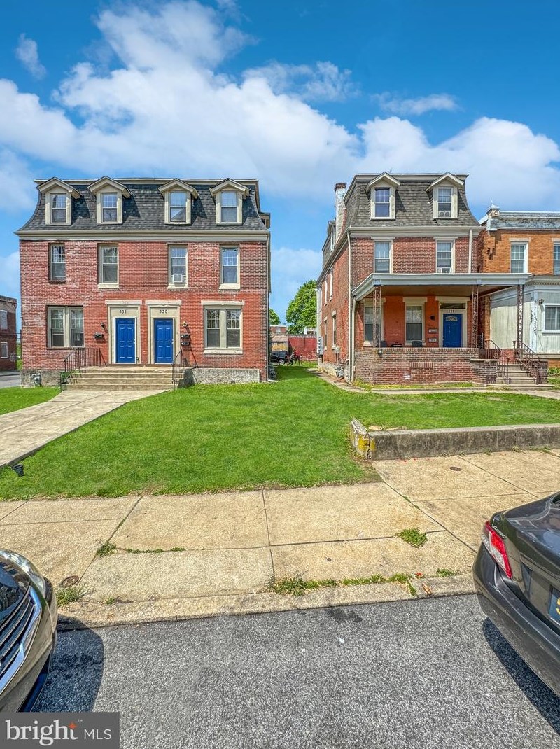 328 5 St, Darby PA 19023-2403 exterior
