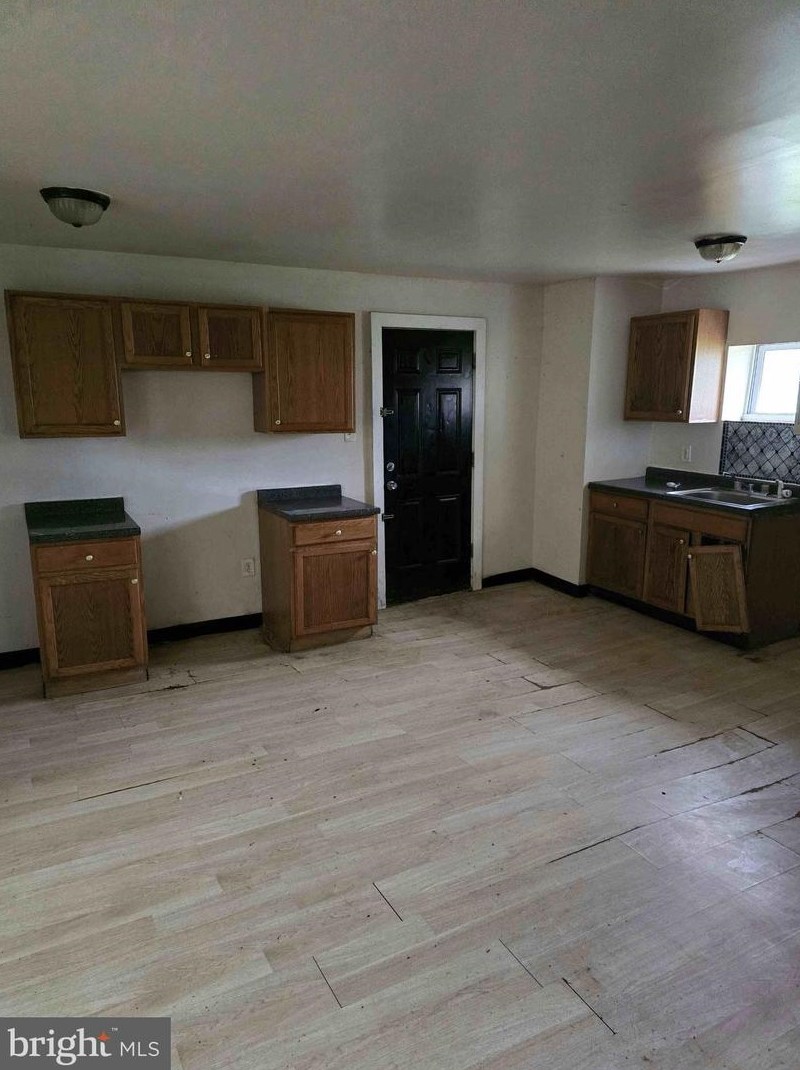 1800 Potter St, Chester PA  19013-5406 exterior