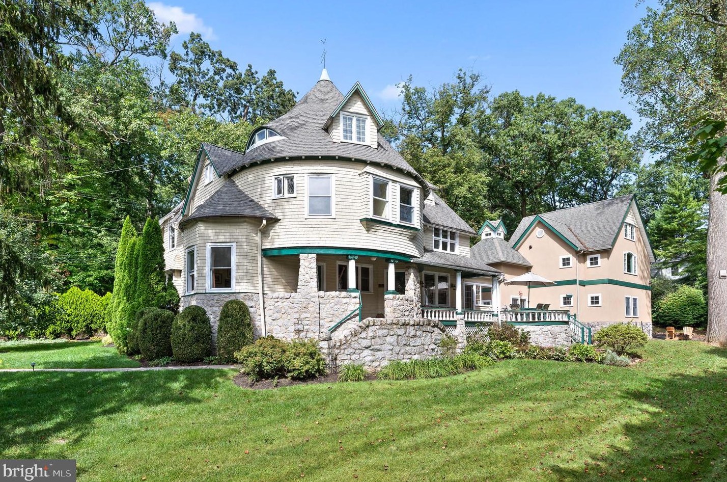 425 Chestnut Ln, Wayne PA  19087-3405 exterior