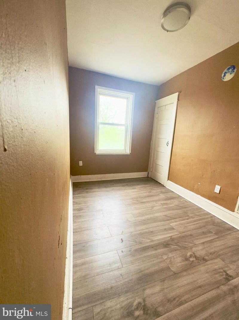 1002 Mcdowell Ave, Chester PA 19013-6322 exterior