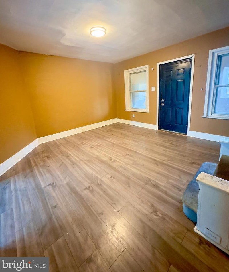 1002 Mcdowell Ave, Chester PA  19013-6322 exterior