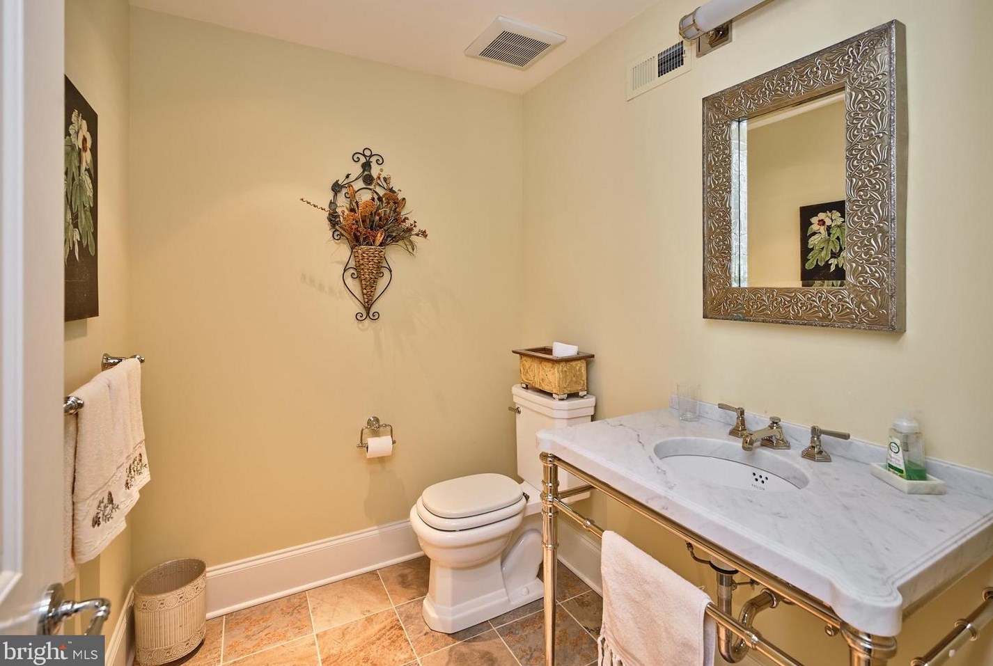 110 Grn Ln, Haverford PA  19041-2026 exterior
