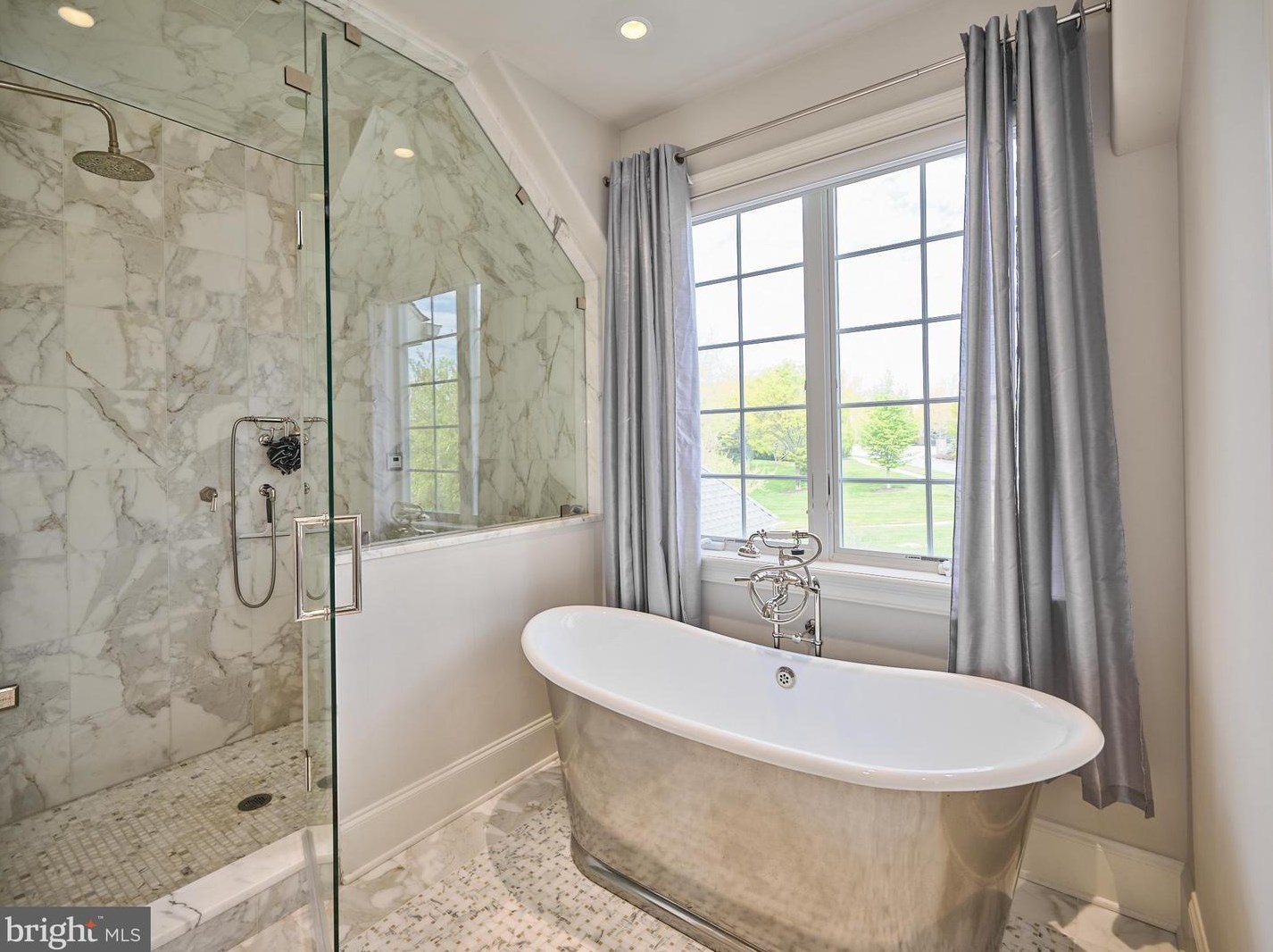 110 Grn Ln, Haverford PA  19041-2026 exterior