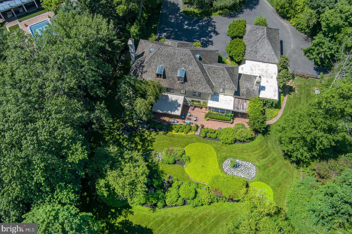 71 Tunbridge Rd, Haverford PA  19041-1038 exterior