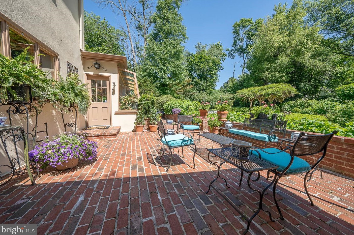 71 Tunbridge Rd, Haverford PA  19041-1038 exterior