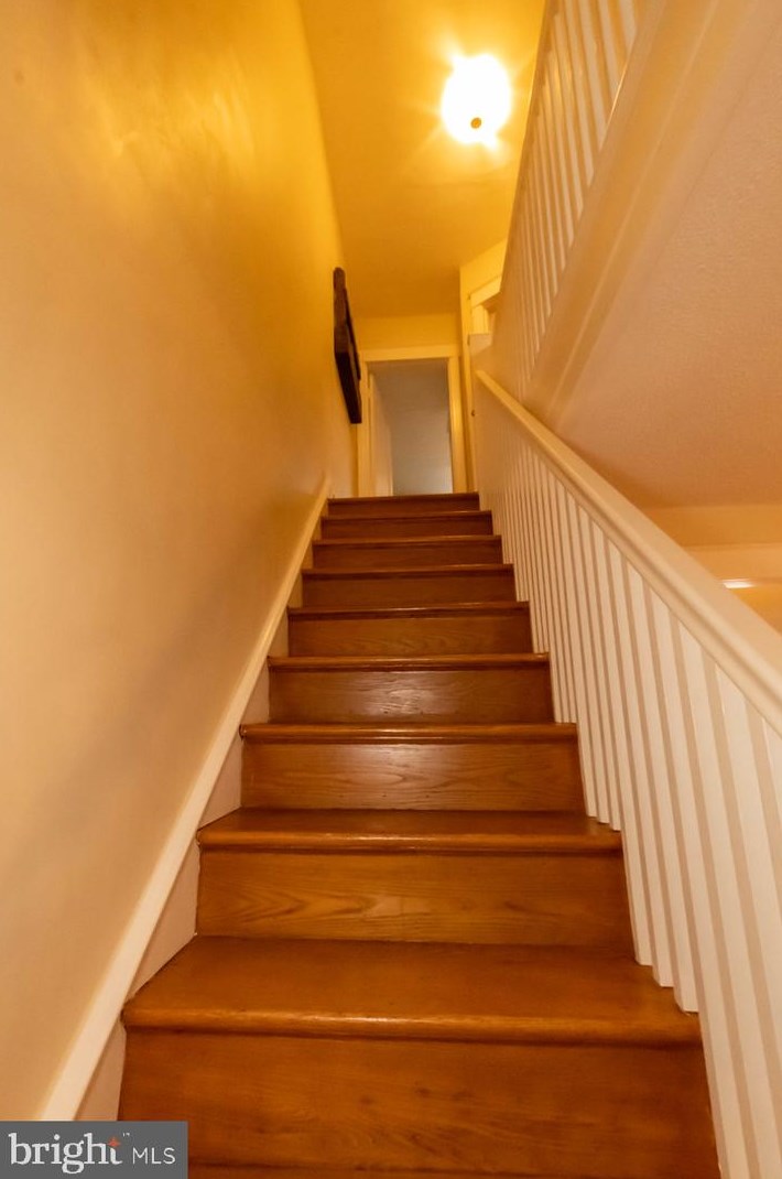 125 Cedar Ln, Upper Darby PA  19082-1306 exterior