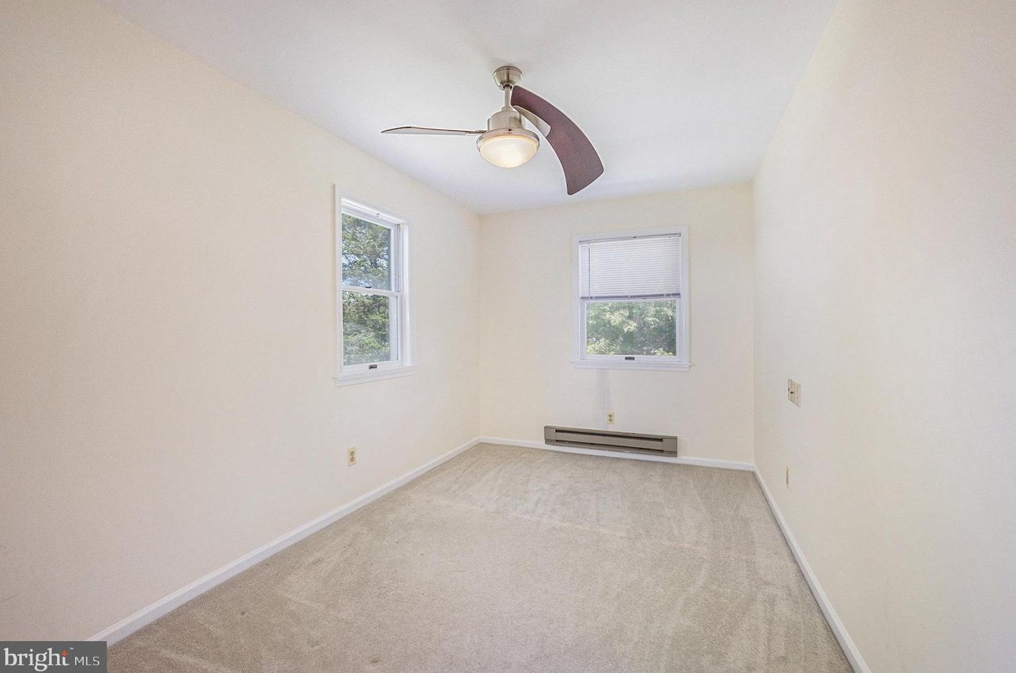 1829 Laurel Ave, Boothwyn PA 19061-2740 exterior