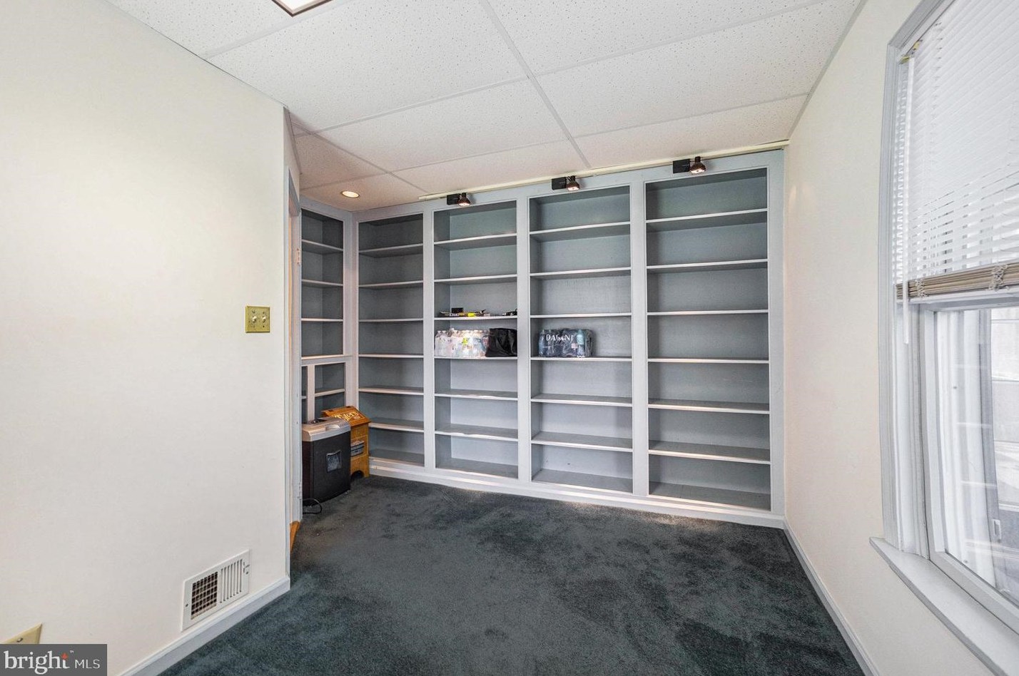 1829 Laurel Ave, Boothwyn PA 19061-2740 exterior