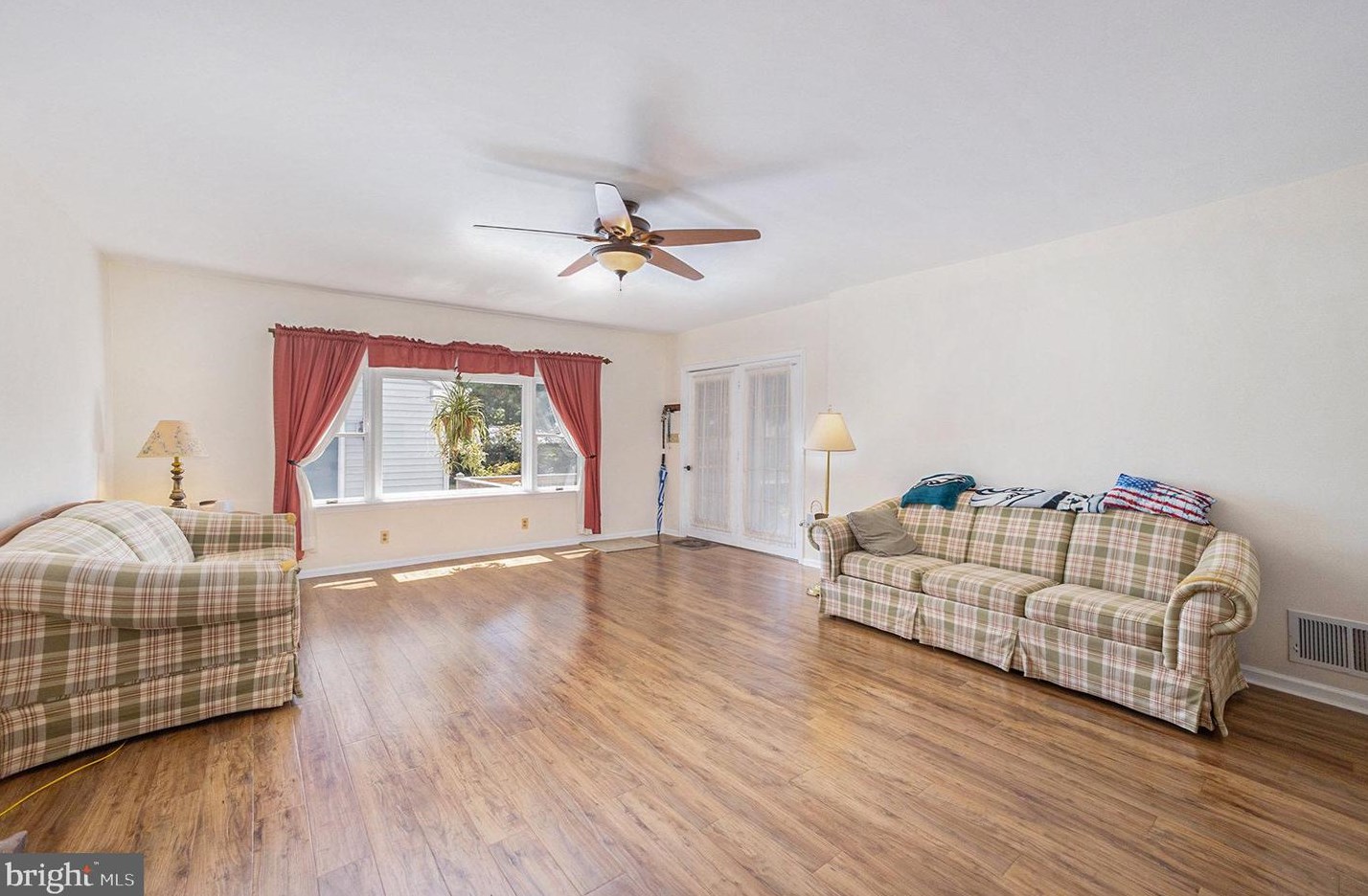 1829 Laurel Ave, Boothwyn PA 19061-2740 exterior