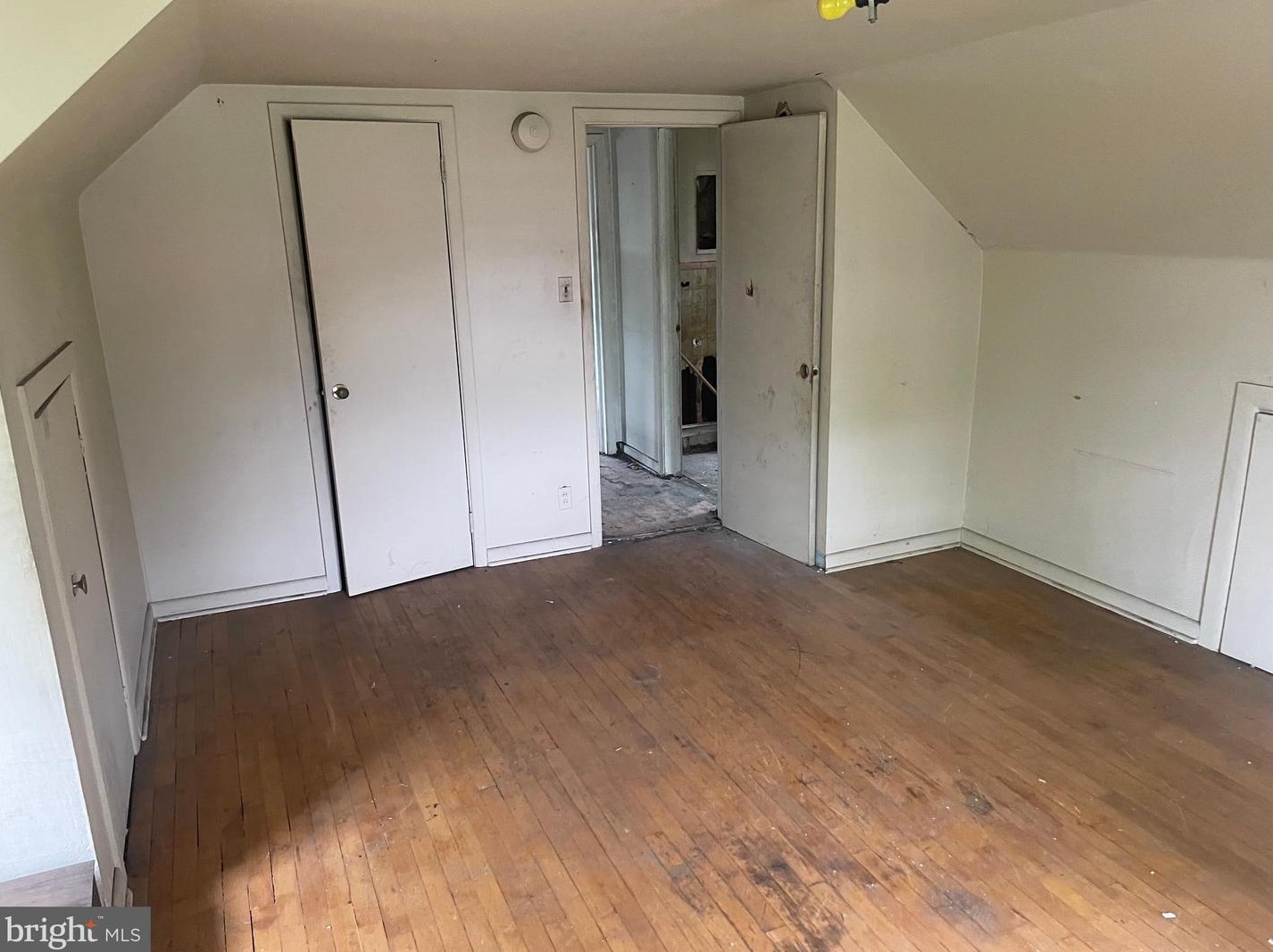 1010 Smt St, Darby PA 19023-1625 exterior