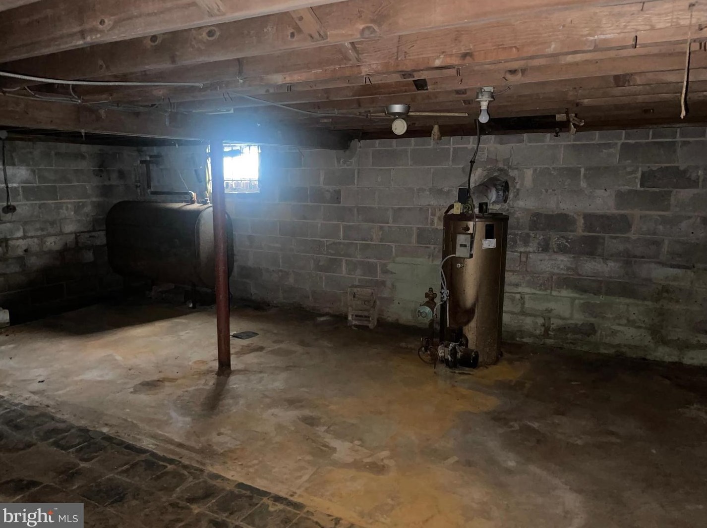 1010 Smt St, Darby PA 19023-1625 exterior