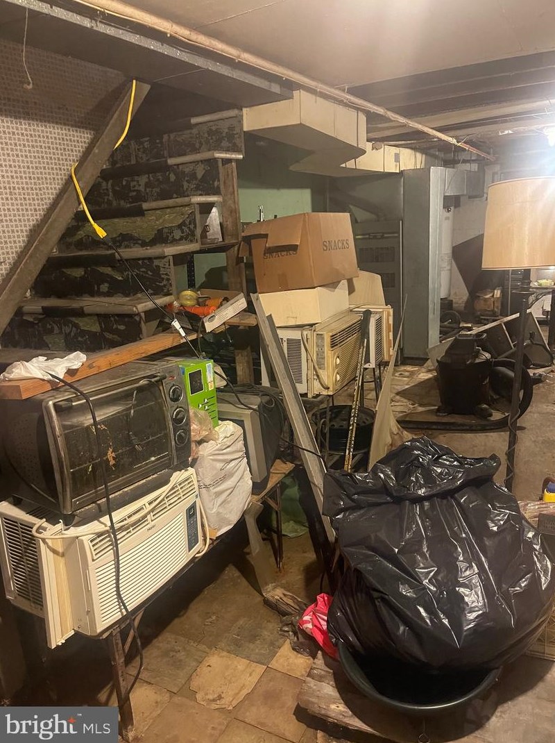 2923 7 St, Chester PA 19013-6016 exterior