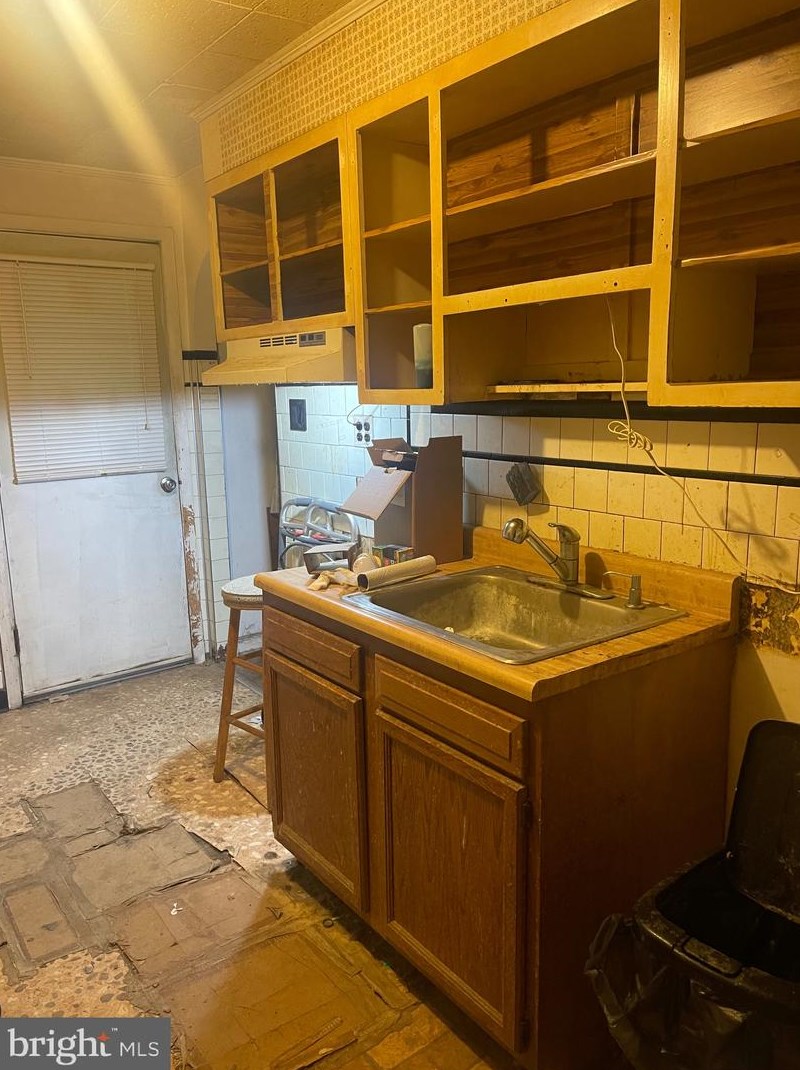 2923 7 St, Chester PA 19013-6016 exterior