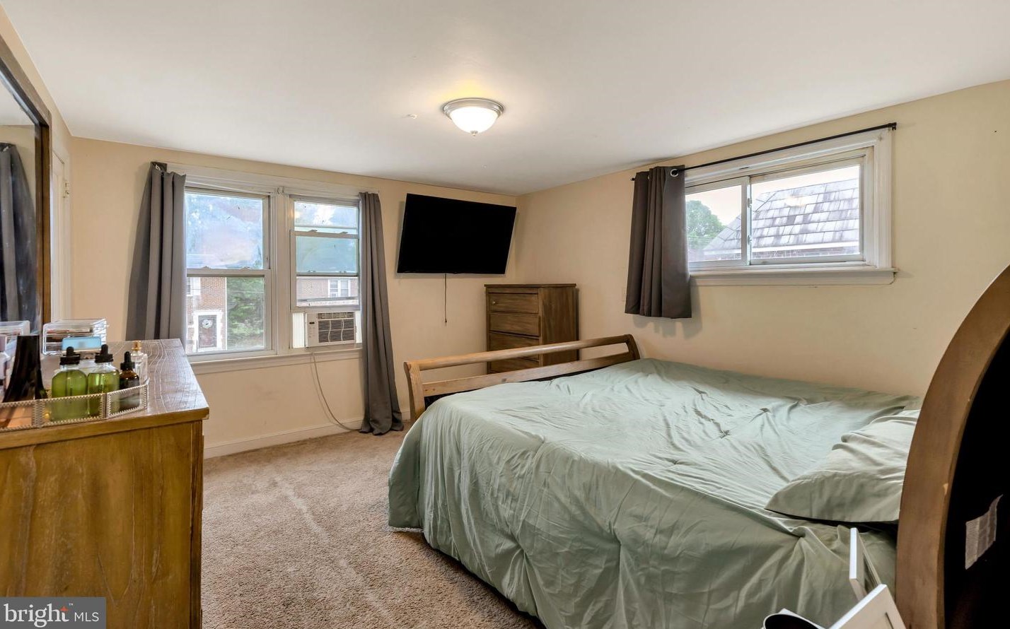 354 21 St, Chester PA 19013-4917 exterior