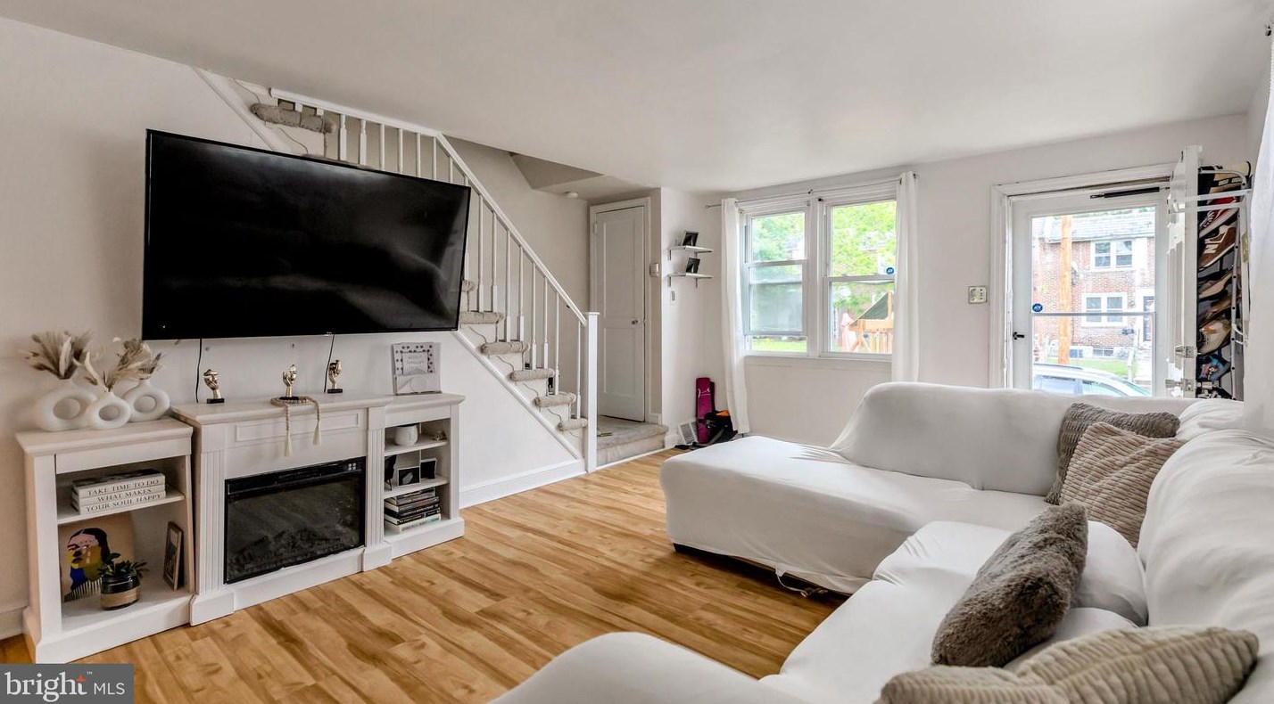 354 21 St, Chester PA 19013-4917 exterior