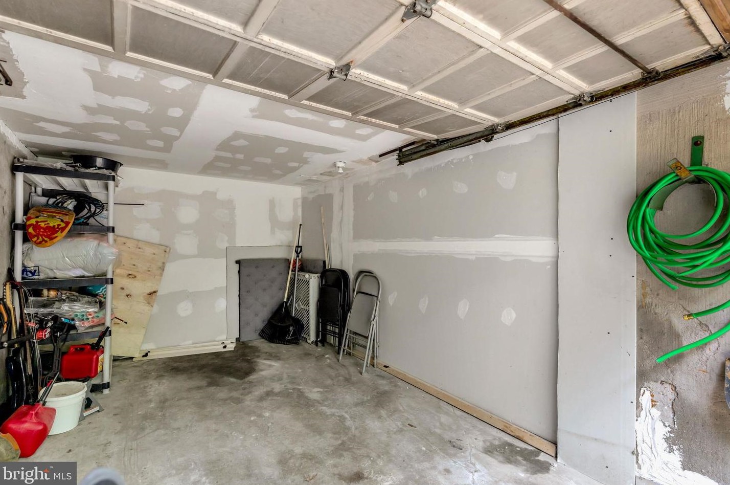 354 21 St, Chester PA 19013-4917 exterior