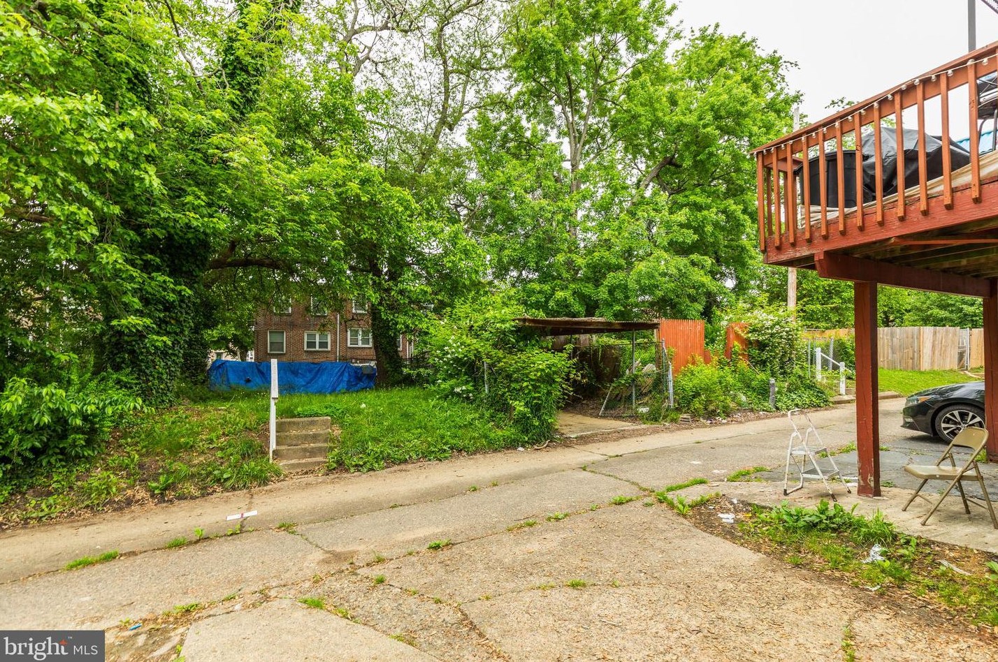 354 21 St, Chester PA 19013-4917 exterior