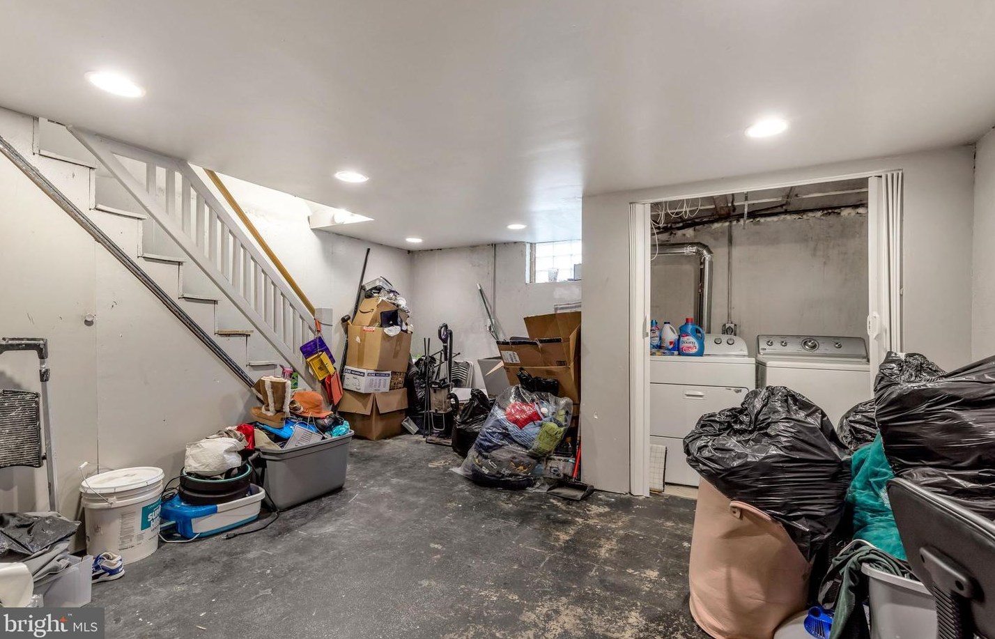 354 21 St, Chester PA 19013-4917 exterior