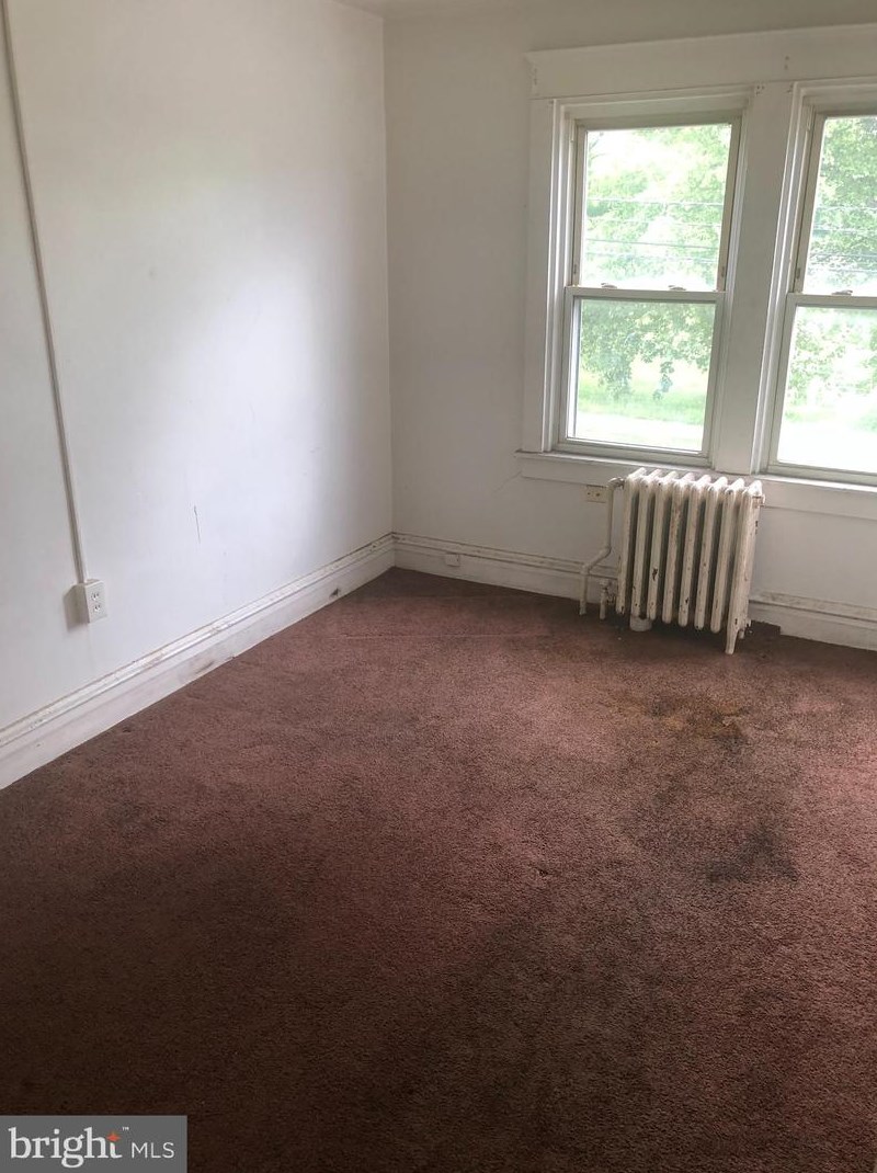 1437 Kerlin St, Chester PA 19013-3926 exterior