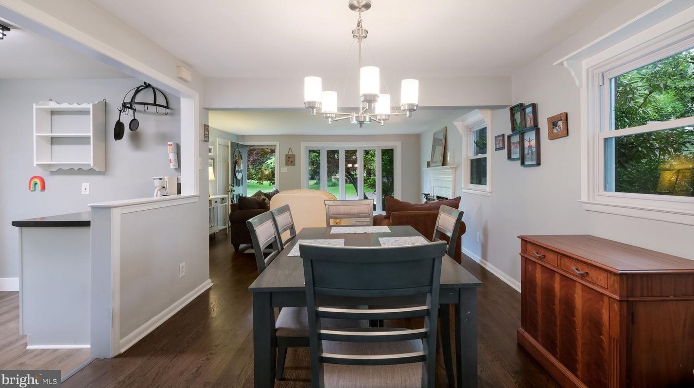 302 Scott Ln, Media PA 19086-6820 exterior