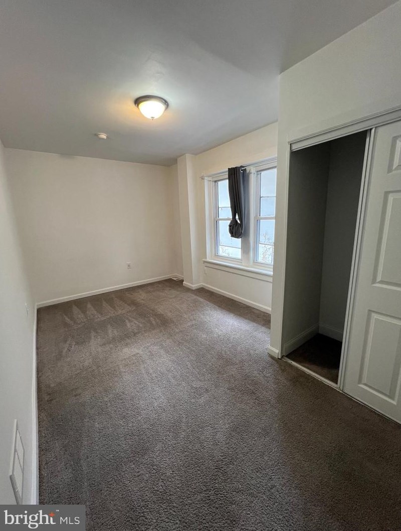 34 24 St, Chester PA 19013-5107 exterior