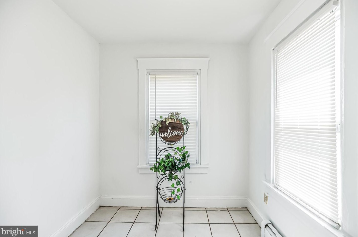 1033 Kerlin St, Chester PA 19013-4015 exterior