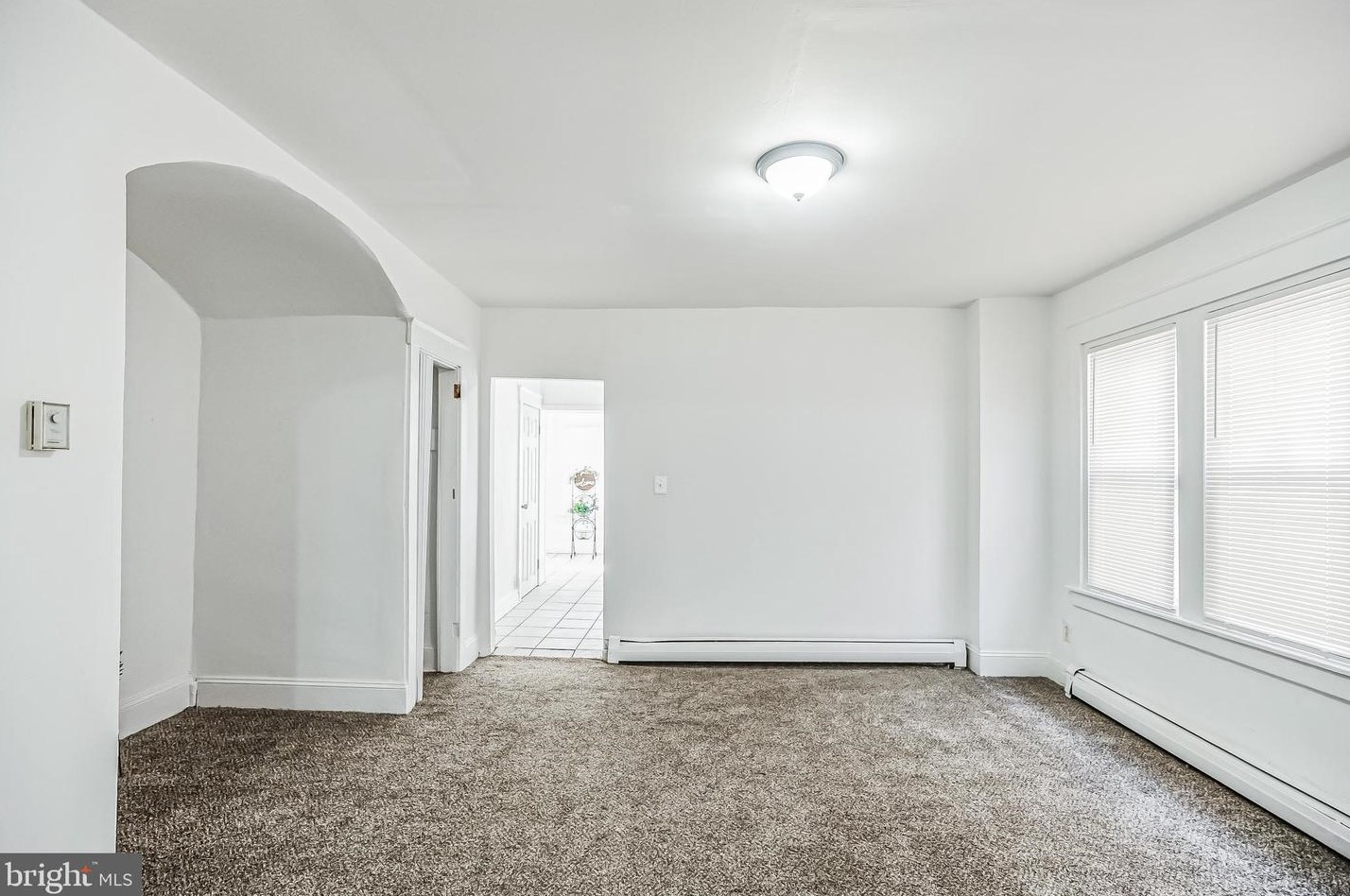 1033 Kerlin St, Chester PA 19013-4015 exterior