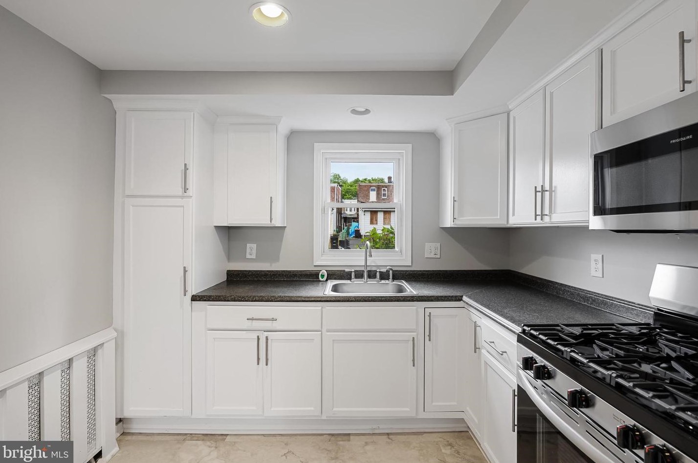 2820 10 St, Chester PA 19013-4006 exterior