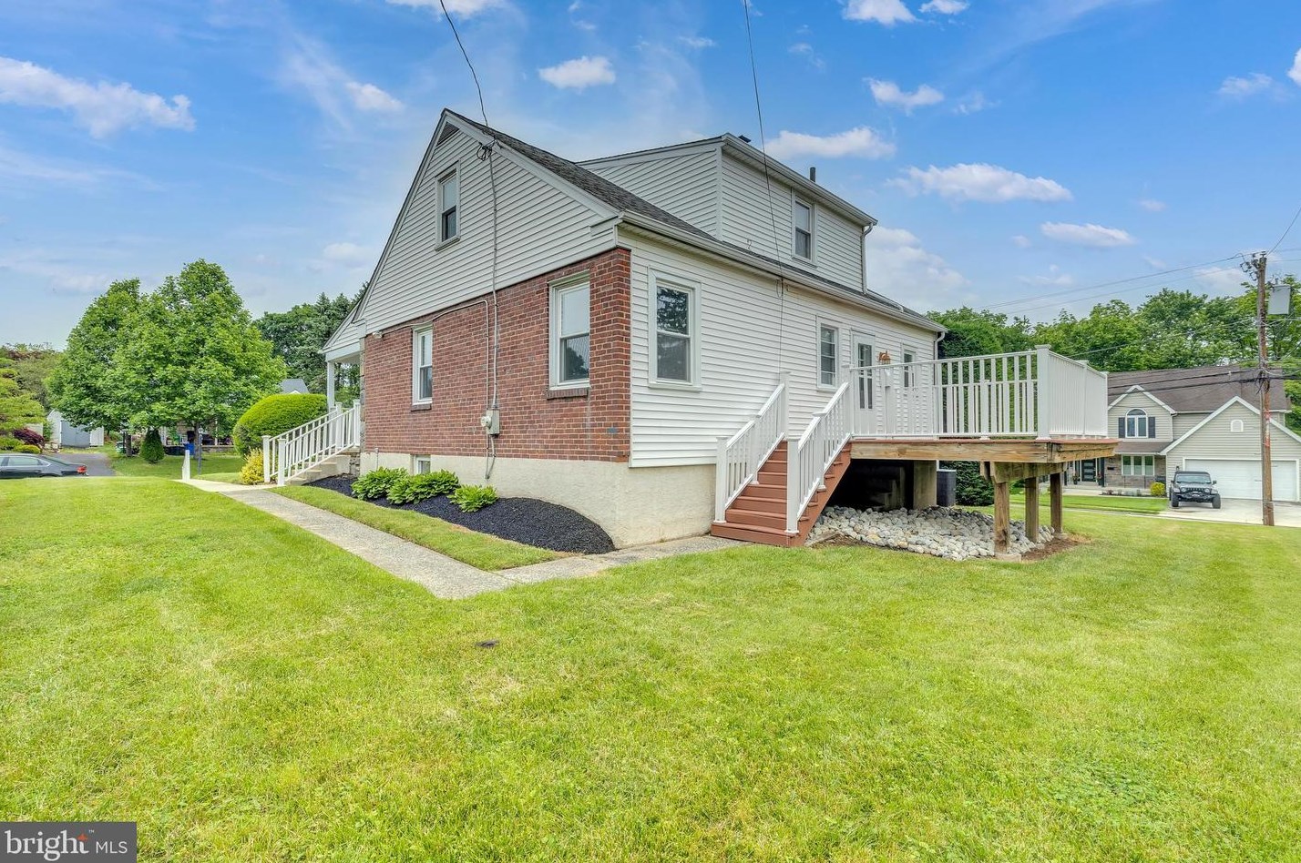 2 Fairhill Rd, Morton PA  19070-1009 exterior
