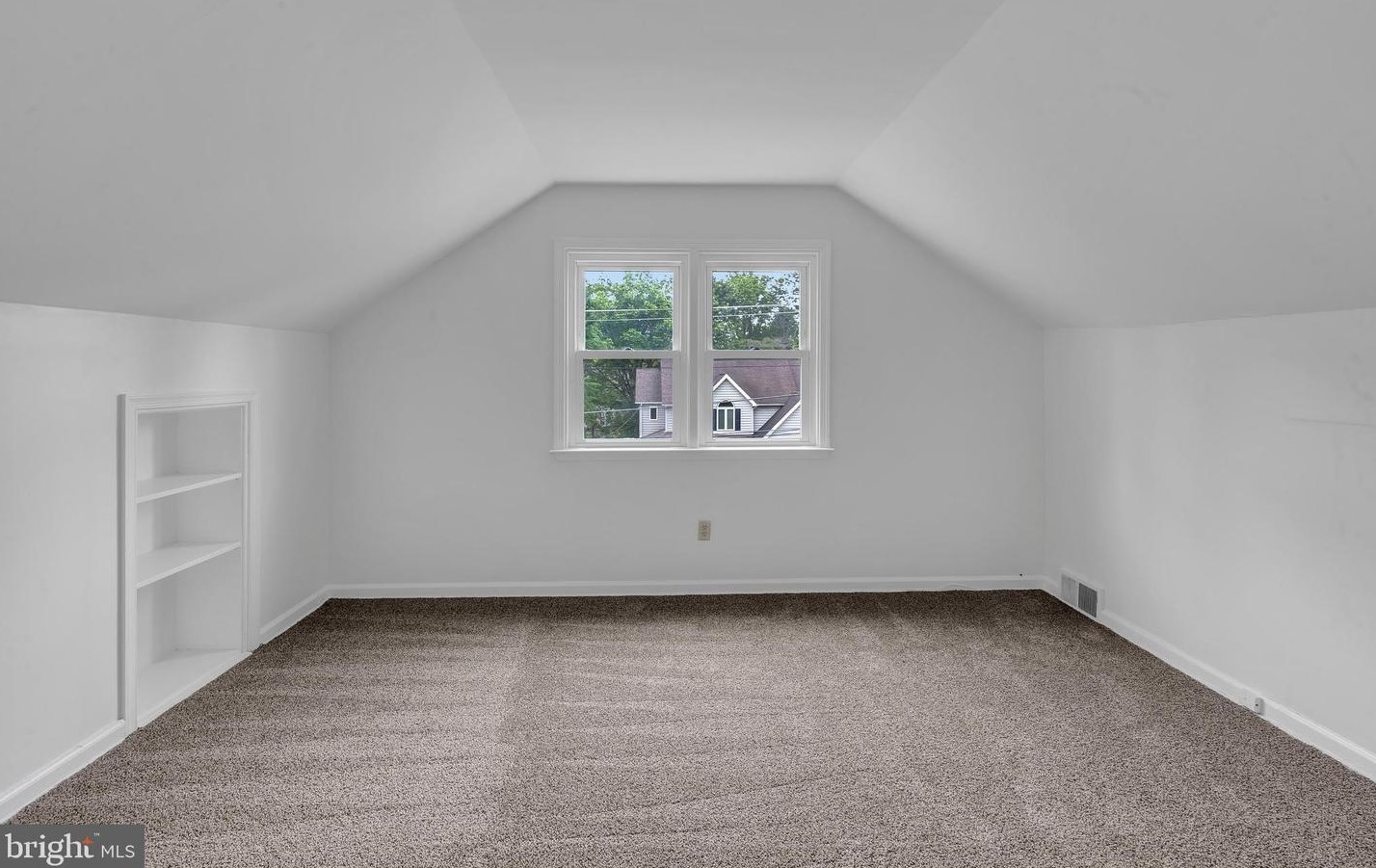 2 Fairhill Rd, Morton PA  19070-1009 exterior