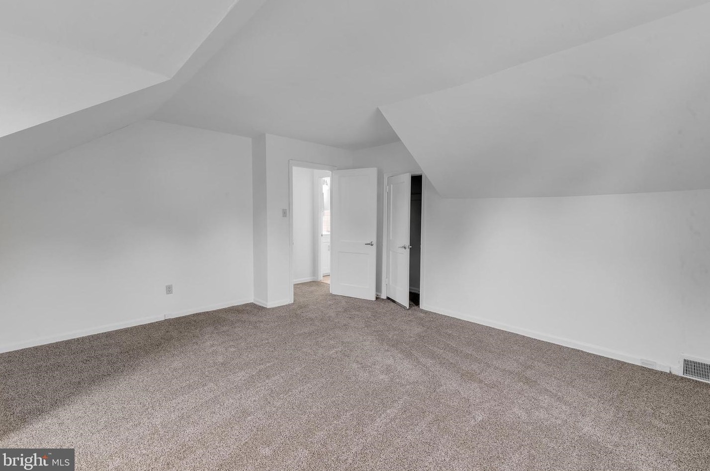 2 Fairhill Rd, Morton PA  19070-1009 exterior