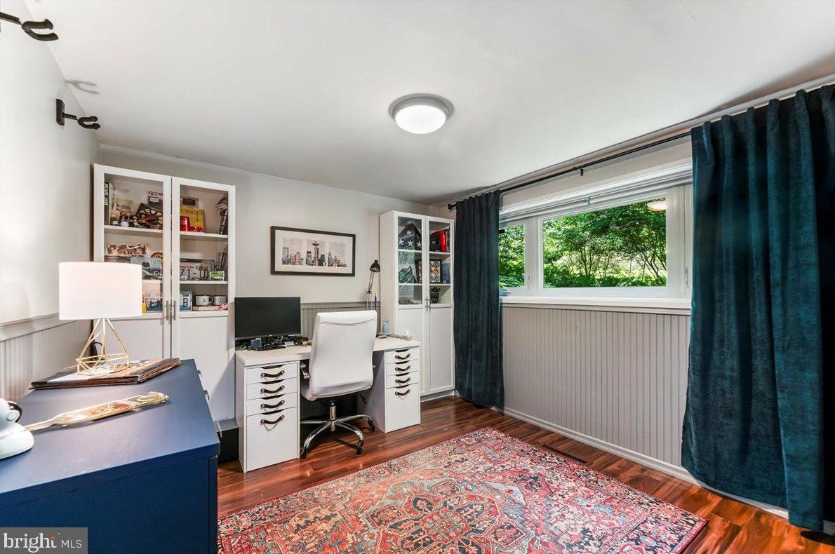 121 Paxon Holw Rd, Media PA 19063-1002 exterior