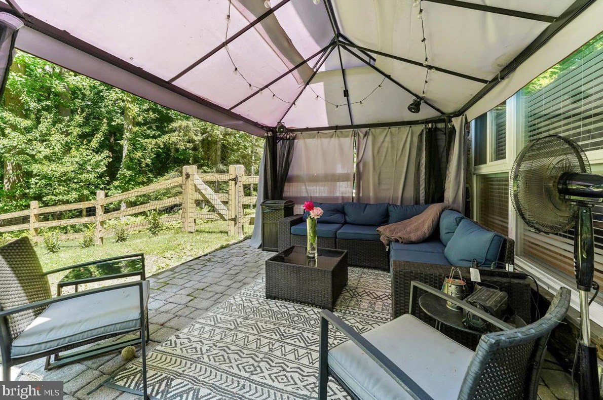 121 Paxon Holw Rd, Media PA 19063-1002 exterior