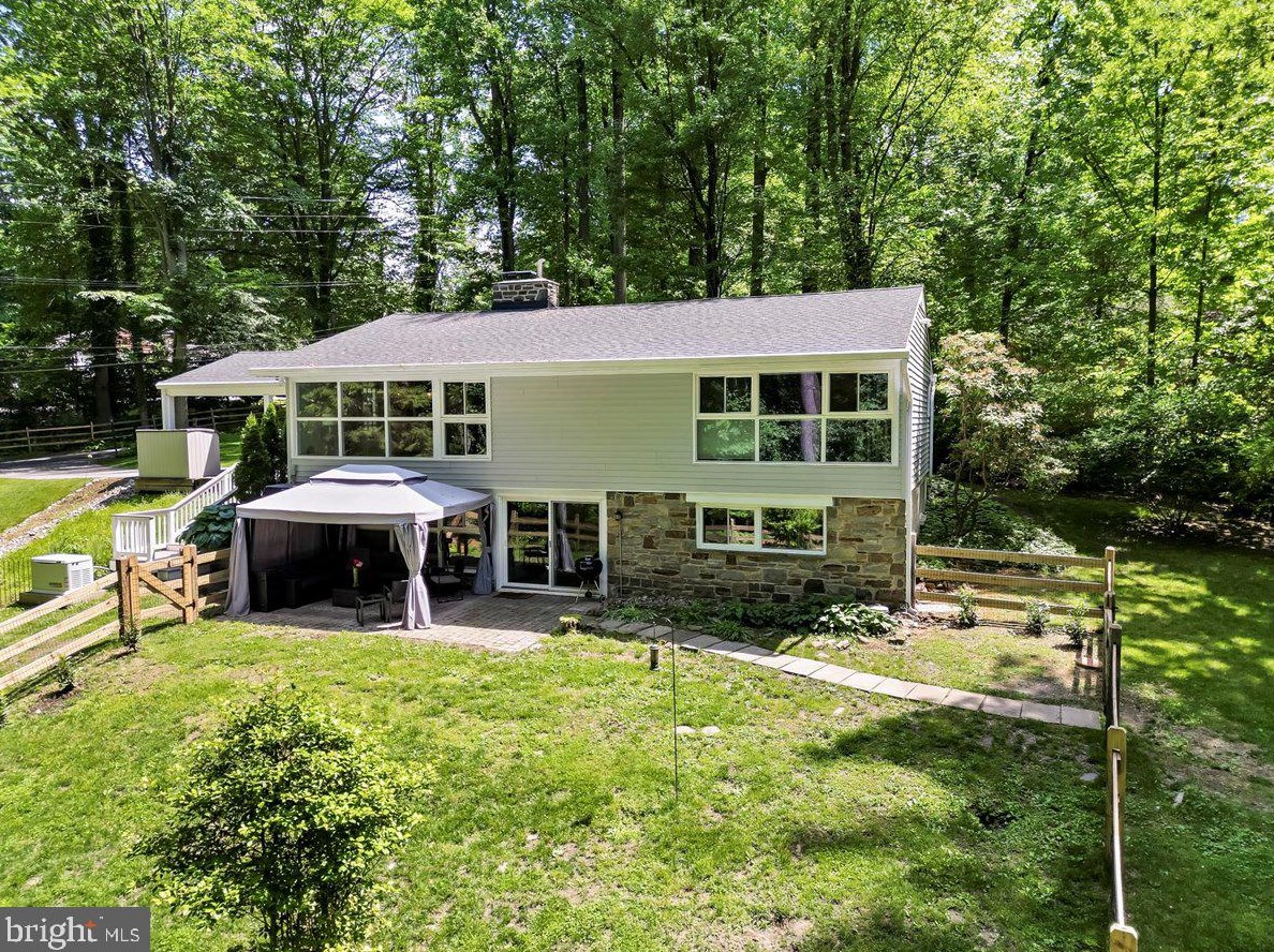 121 Paxon Holw Rd, Media PA 19063-1002 exterior