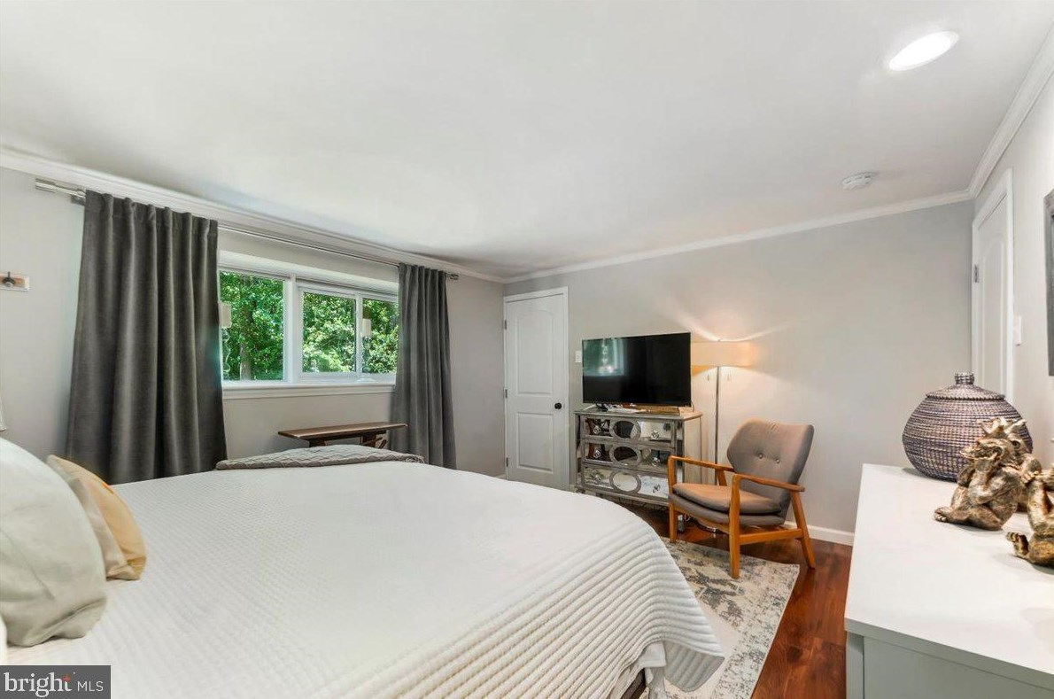 121 Paxon Holw Rd, Media PA 19063-1002 exterior