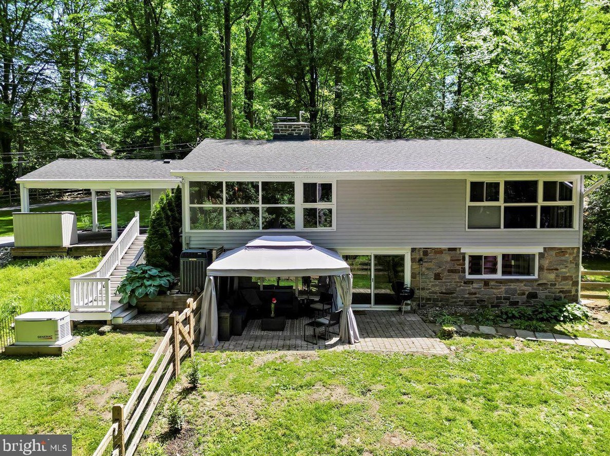 121 Paxon Holw Rd, Media PA 19063-1002 exterior