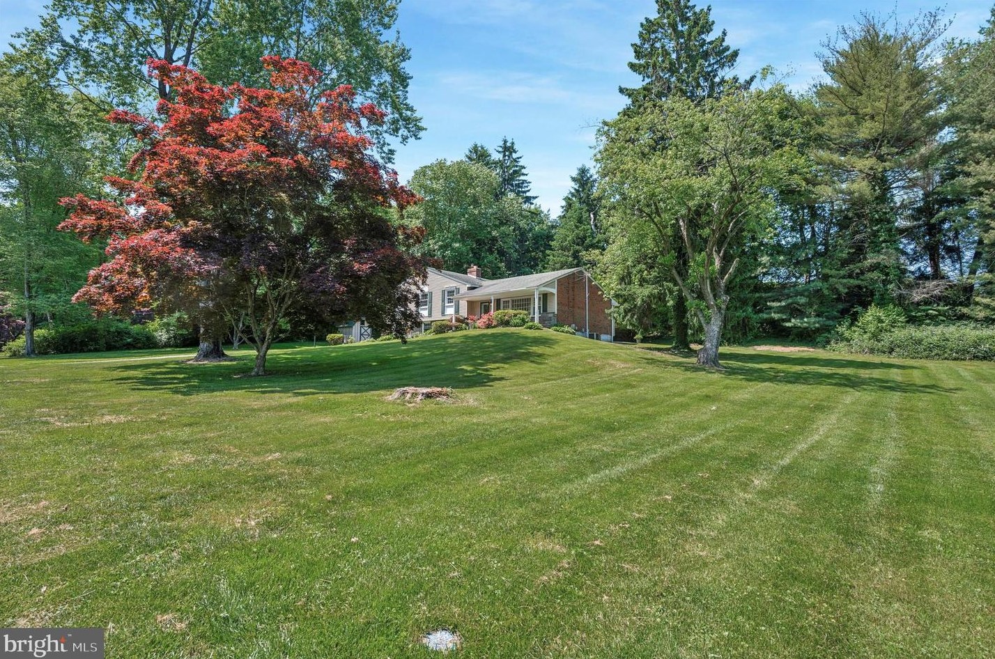 2 Gln Cir, Media PA 19063-4711 exterior