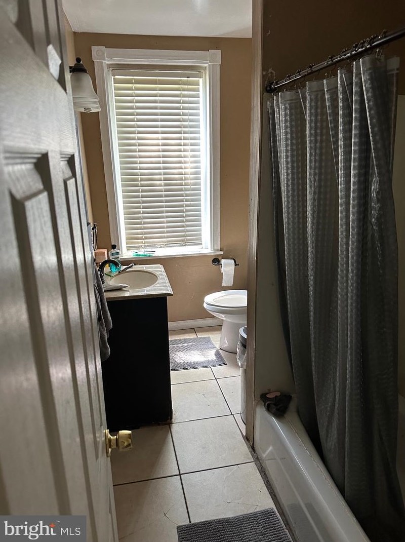 18 18 St, Chester PA 19013-5709 exterior