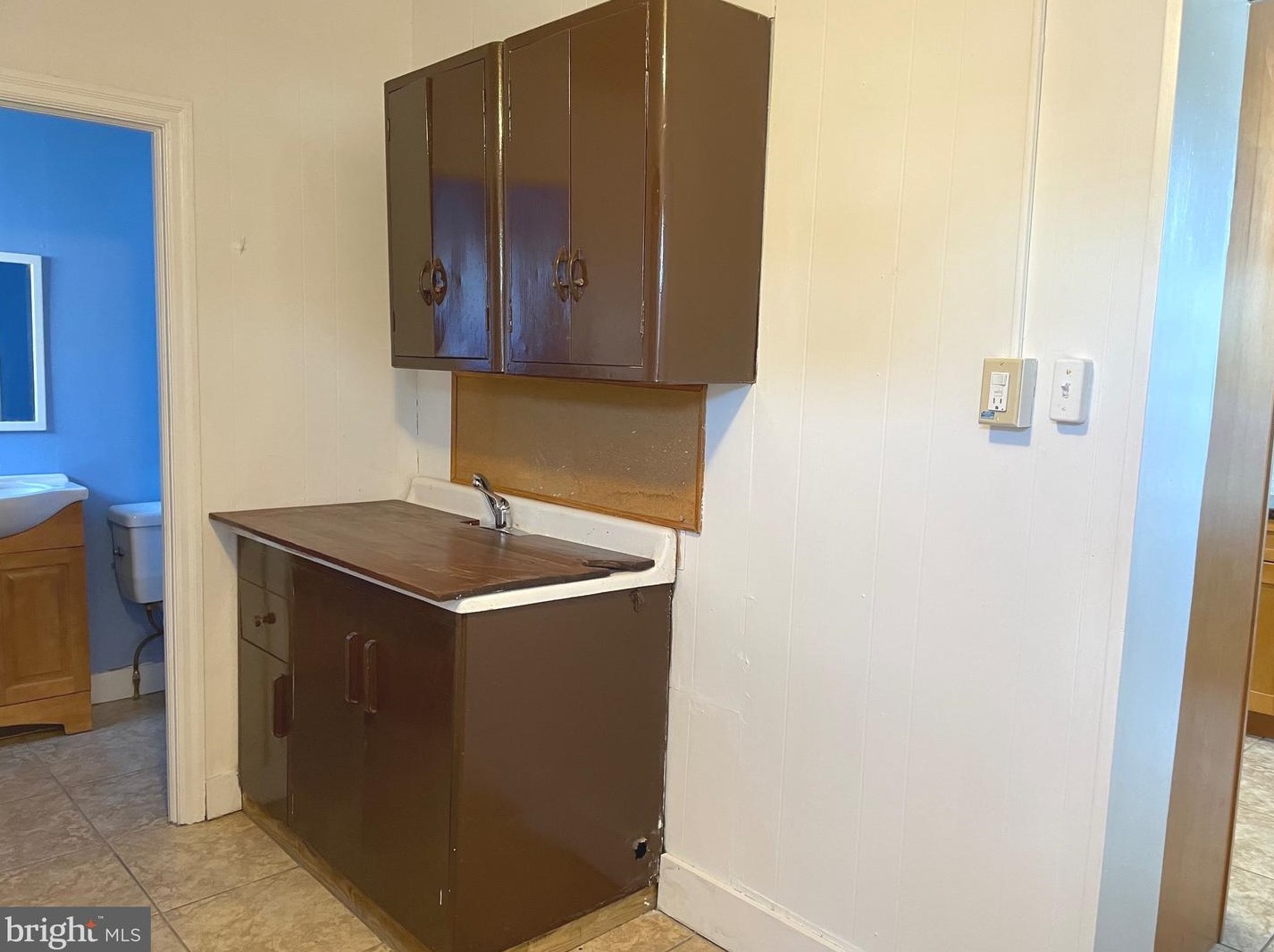 1225 9 St, Chester PA 19013-1712 exterior