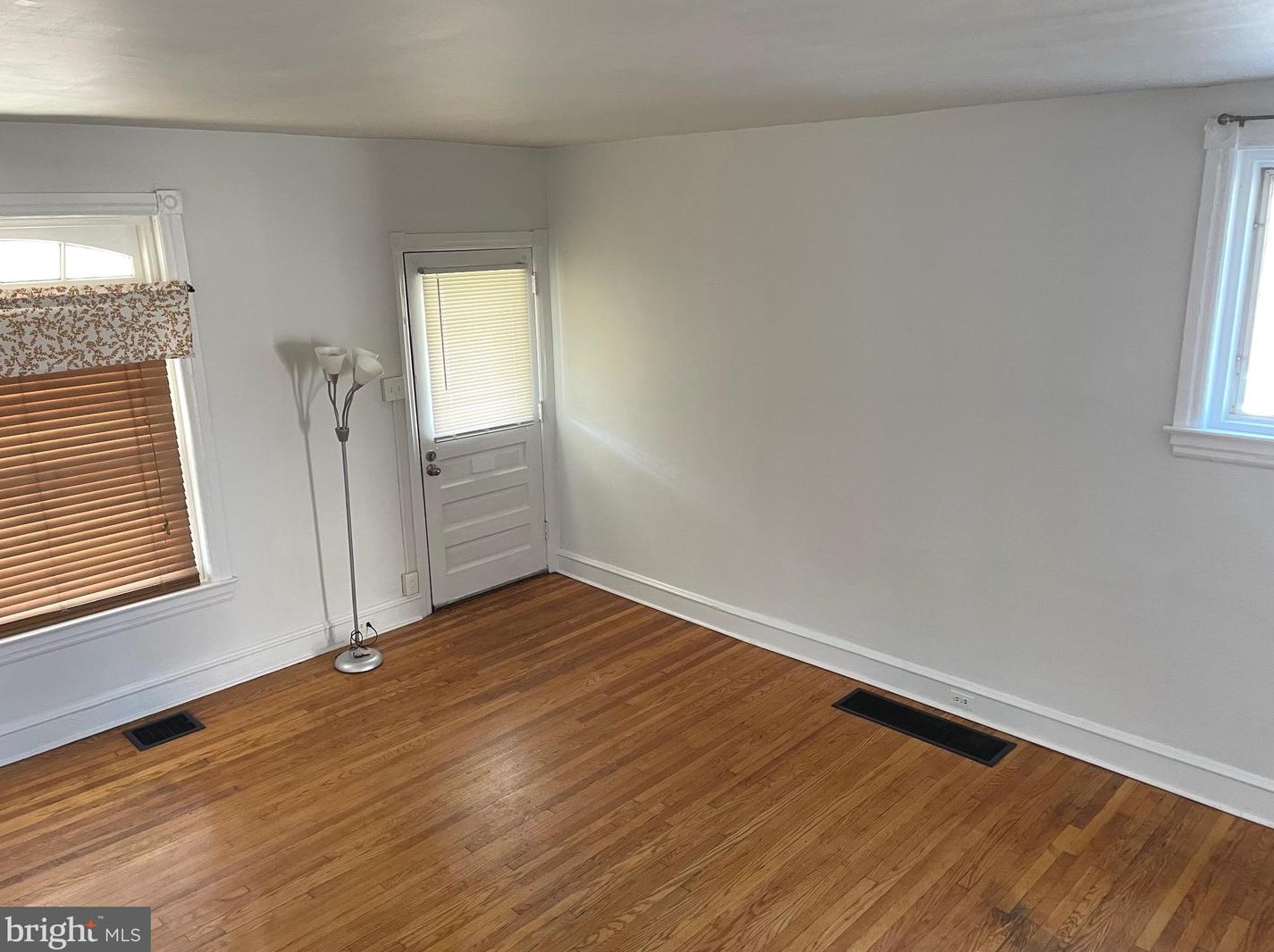 1225 9 St, Chester PA 19013-1712 exterior