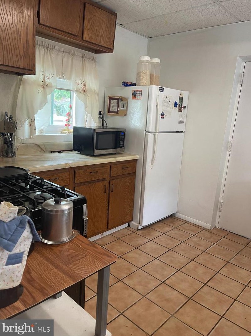 347 Taylor Ter, Chester PA 19013-4236 exterior