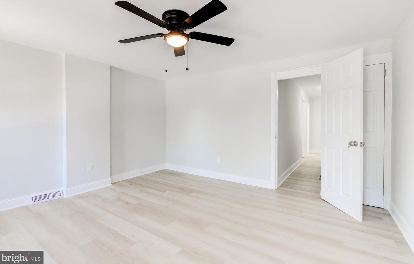 214 Ward St, Chester PA 19013-2321 exterior