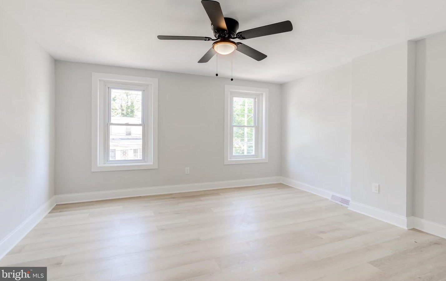 214 Ward St, Chester PA 19013-2321 exterior