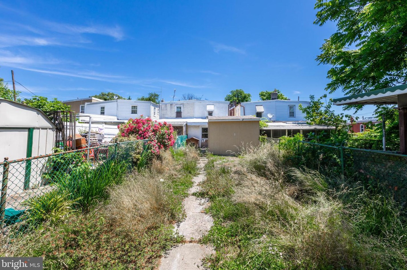 214 Ward St, Chester PA 19013-2321 exterior