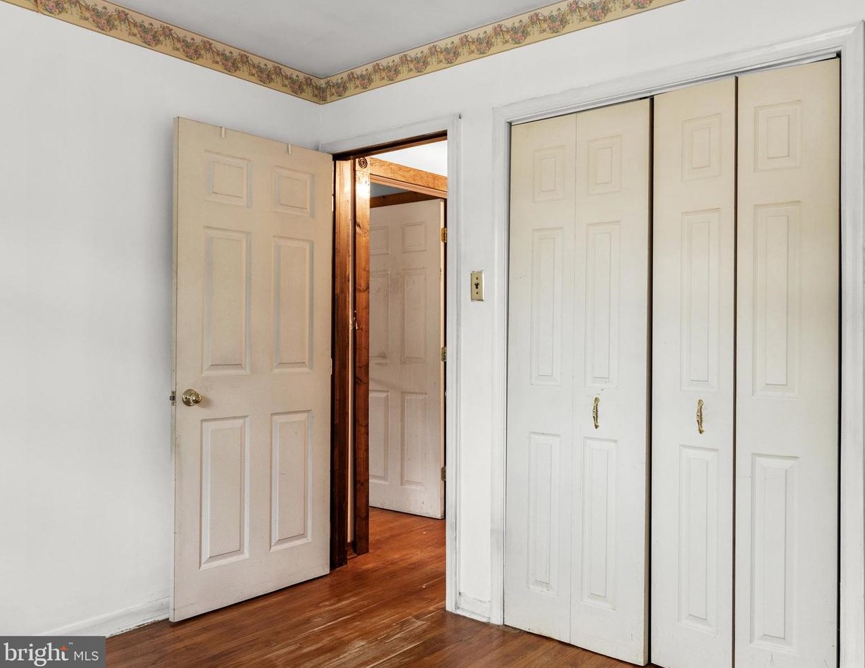 2330 Weir Rd, Chester PA 19014-1641 exterior